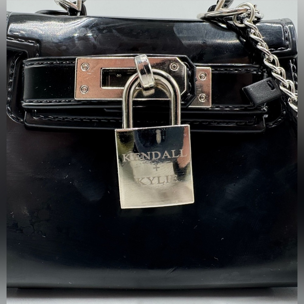 NWT Kendall & Kylie Black Mini PVC Tote Crossbody Bag with Silver Lock & Key - Picture 4 of 4